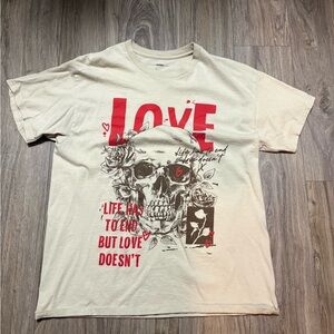 Fashion Nova Red and Cream Skull Graphic Men's T-Shirt